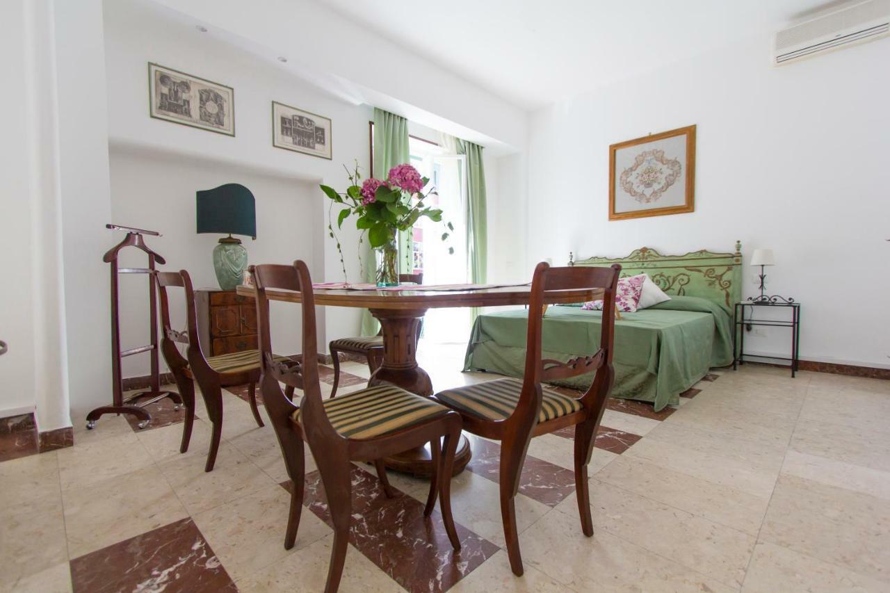 Bausan 12 โรม ภายนอก รูปภาพ